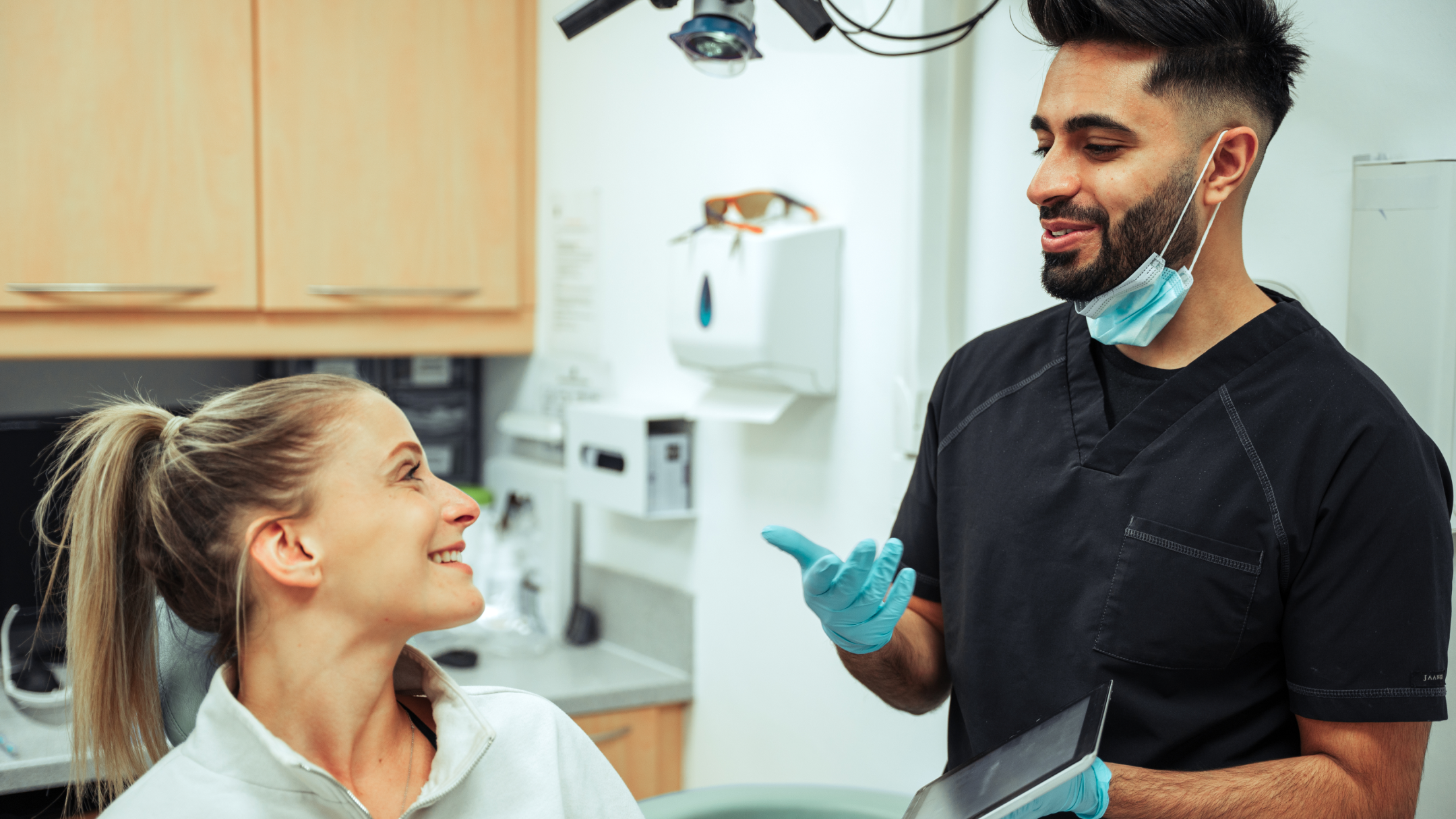 Clareamento Dental Sem Gastar: Saiba Como Conseguir!